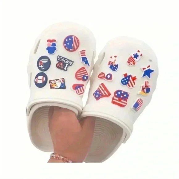 USA Jibbitz Shoe Charms - Picture 2 of 3
